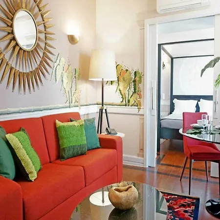 Colours Bairro Alto 4*